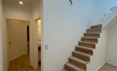 Tinogasta 2700, Casa de estilo, Reciclada íntegramente a nueva, con cochera en Villa del Parque