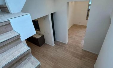 Tinogasta 2700, Casa de estilo, Reciclada íntegramente a nueva, con cochera en Villa del Parque