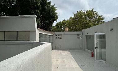 Tinogasta 2700, Casa de estilo, Reciclada íntegramente a nueva, con cochera en Villa del Parque