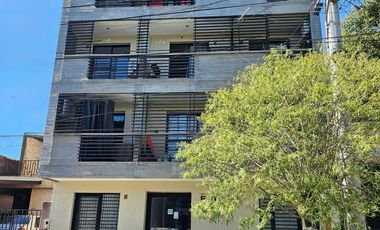 Local comercial a estrenar en Paso de los Andes al 500, Barrio El Bosque, SMT