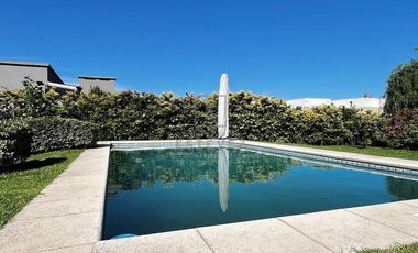 Casa  en Venta ubicado en Santa Guadalupe, Pilar, G.B.A. Zona Norte