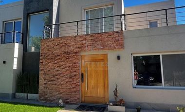 Casa  en Venta ubicado en Santa Guadalupe, Pilar, G.B.A. Zona Norte