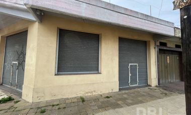 VENTA DE 3 LOCALES EN HAEDO NORTE  - ESQUINA COMERCIAL