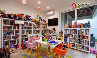 Casa de Lujo en venta en Palomar Sur