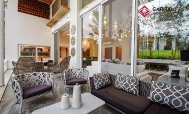 Casa de Lujo en venta en Palomar Sur