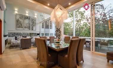 Casa de Lujo en venta en Palomar Sur