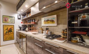 Casa de Lujo en venta en Palomar Sur