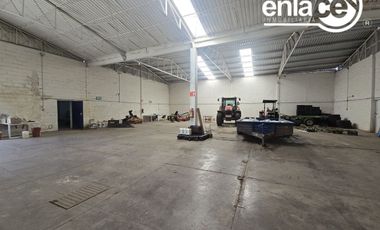 Bodega con Local Comercial en Renta