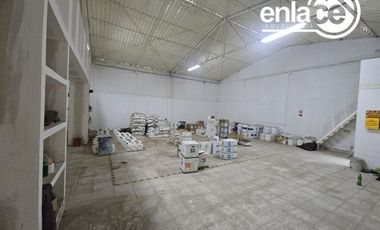 Bodega con Local Comercial en Renta
