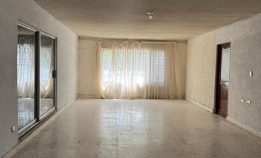 CASA EN VENTA EN COL. LAS PUENTES SECTOR 10, SAN NICOLAS DE LOS GARZA, N.L.
