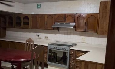 CASA EN VENTA EN COL. LAS PUENTES SECTOR 10, SAN NICOLAS DE LOS GARZA, N.L.