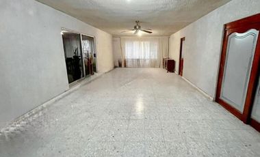 CASA EN VENTA EN COL. LAS PUENTES SECTOR 10, SAN NICOLAS DE LOS GARZA, N.L.