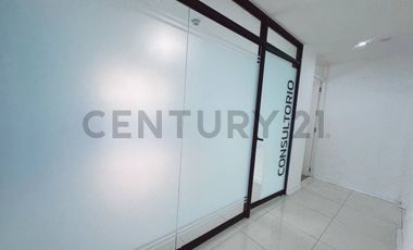 ALQUILER DE CONSULTORIO MÉDICO / OFICINA EN ZONA ESTRATÉGICA