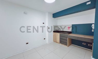ALQUILER DE CONSULTORIO MÉDICO / OFICINA EN ZONA ESTRATÉGICA