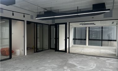 ALQUILER DE OFICINA AMOBLADA EN CALLE 50, PLAZA 2000