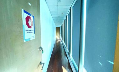 ARRIENDO Oficina de 272m2 con terraza, Metro Pedro de Valdivia