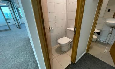ARRIENDO Oficina de 272m2 con terraza, Metro Pedro de Valdivia
