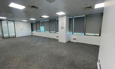 ARRIENDO Oficina de 272m2 con terraza, Metro Pedro de Valdivia