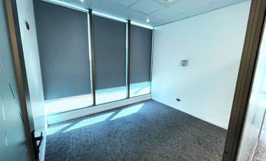 ARRIENDO Oficina de 272m2 con terraza, Metro Pedro de Valdivia