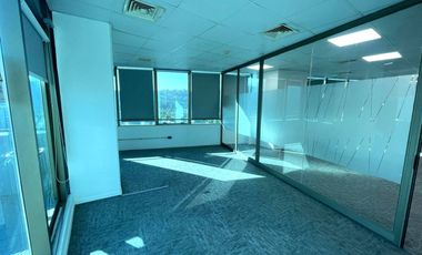 ARRIENDO Oficina de 272m2 con terraza, Metro Pedro de Valdivia