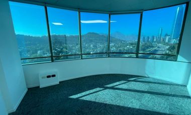 ARRIENDO Oficina de 272m2 con terraza, Metro Pedro de Valdivia