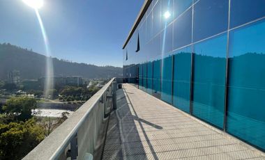 ARRIENDO Oficina de 272m2 con terraza, Metro Pedro de Valdivia