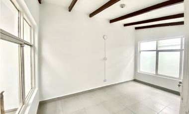 CASA EN LAS AMERICAS