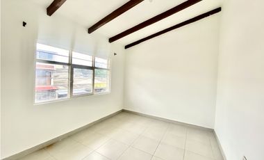 CASA EN LAS AMERICAS