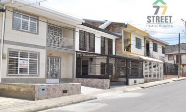 CASA EN LAS AMERICAS