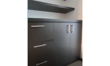 APARTA OFICINA  MEDELLIN POBLADO SECTOR PALMAS  PISO MEDIO