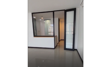 APARTA OFICINA  MEDELLIN POBLADO SECTOR PALMAS  PISO MEDIO