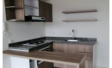 ACSI 1156. Apartamento en arriendo Madrid, Azul celeste
