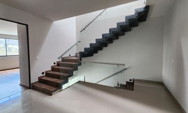 Casa en Venta en LOMALTA TRES MARÍAS con casa Club