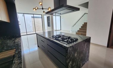 Casa en Venta en LOMALTA TRES MARÍAS con casa Club