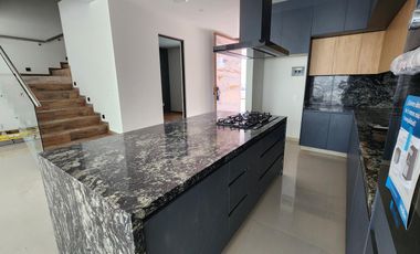 Casa en Venta en LOMALTA TRES MARÍAS con casa Club