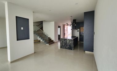 Casa en Venta en LOMALTA TRES MARÍAS con casa Club