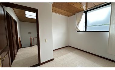 Casa comercial en arriendo - Los Andes, Bogotá