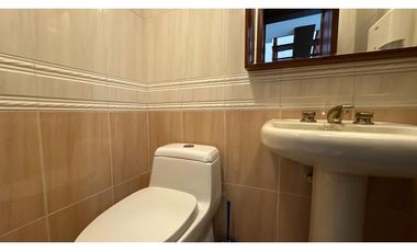 Casa comercial en arriendo - Los Andes, Bogotá