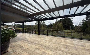 Venta de casa campestre alto de las palmas