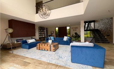 Venta de casa campestre alto de las palmas