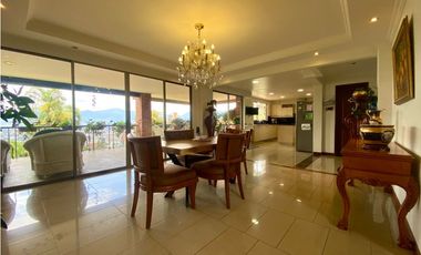 VENDEMOS CASA CON APARTAMENTO INCLUIDO EN POBLADO - LA COLA DEL ZORRO