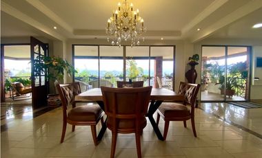 VENDEMOS CASA CON APARTAMENTO INCLUIDO EN POBLADO - LA COLA DEL ZORRO