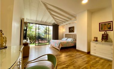 VENDEMOS CASA CON APARTAMENTO INCLUIDO EN POBLADO - LA COLA DEL ZORRO