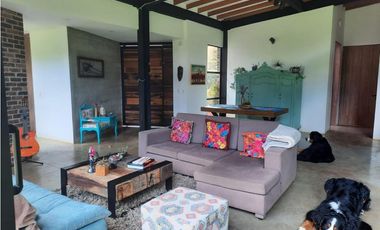 HERMOSA CASA FINCA CAMPESTRE SANTA ELENA CON EXCELENTES ACABADOS
