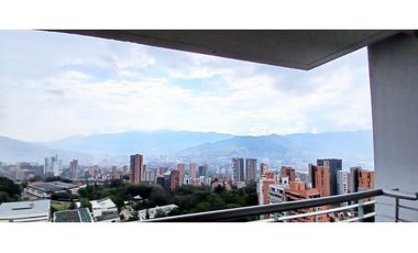 Excelente ubicación del Tesoro, piso muy alto y vista panorámica