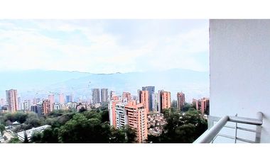 Excelente ubicación del Tesoro, piso muy alto y vista panorámica