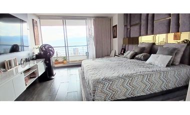 Excelente ubicación del Tesoro, piso muy alto y vista panorámica