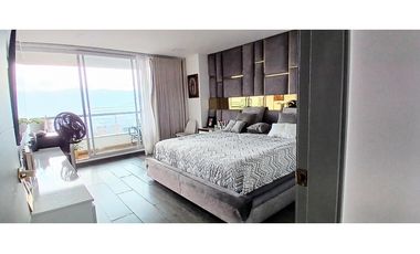 Excelente ubicación del Tesoro, piso muy alto y vista panorámica