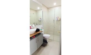 Excelente ubicación del Tesoro, piso muy alto y vista panorámica