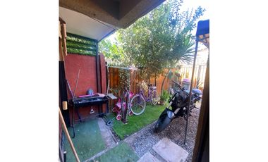 Excelente condiciones  con Jardín y Patio cgs